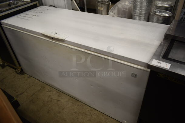 2014 Kenmore 253.16582104 Metal Chest Freezer w/ Hinge Lid. 115 Volts, 1 Phase. Tested and Working! - Image 1 of 6