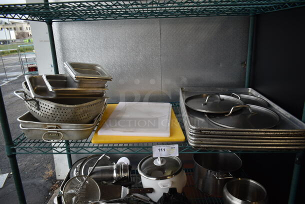 ALL ONE MONEY! 2 Tier Lot of Various Items Including Cutting Boards and Metal Baking Pans. - Image 3 of 5