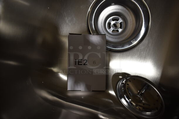BRAND NEW SCRATCH AND DENT! Stainless Steel Commercial Single Bay Drop In Sink. - Image 3 of 4