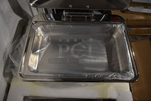BRAND NEW SCRATCH AND DENT! Acopa Voyage 407IND8CHAF Stainless Steel Commercial Countertop 8 Quart Full Size Induction Chafing Dish. - Image 3 of 6