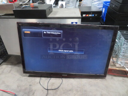 One WORKING 55 Inch Samsung Flatscreen. No Remote.