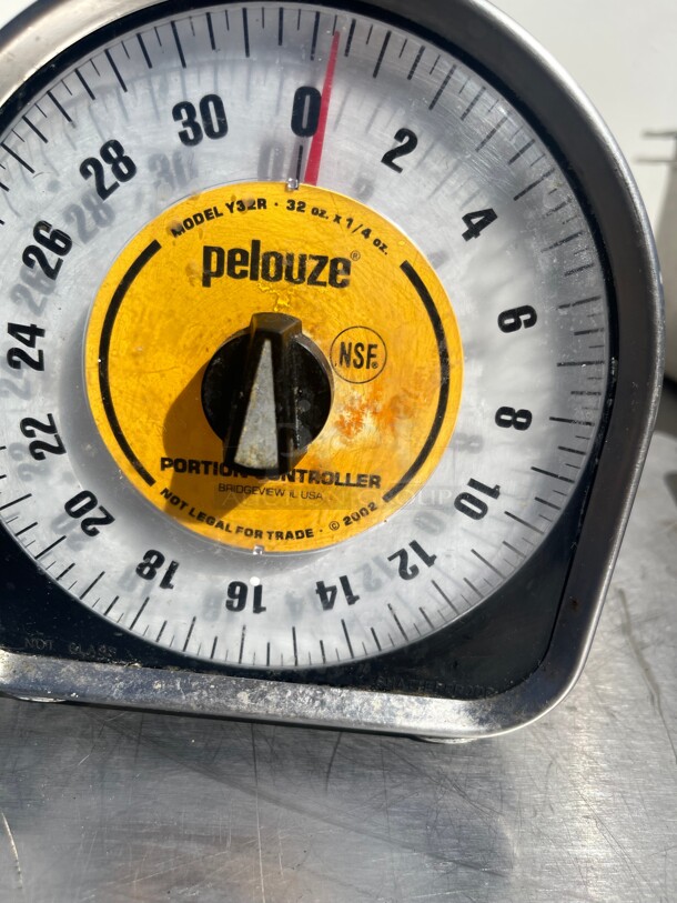 Rubbermaid Commercial Y32R Pelouze Y-Line Mech Portion-Control Scale, 32oz Cap, 6 x 6 Platform NSF - Image 6 of 7