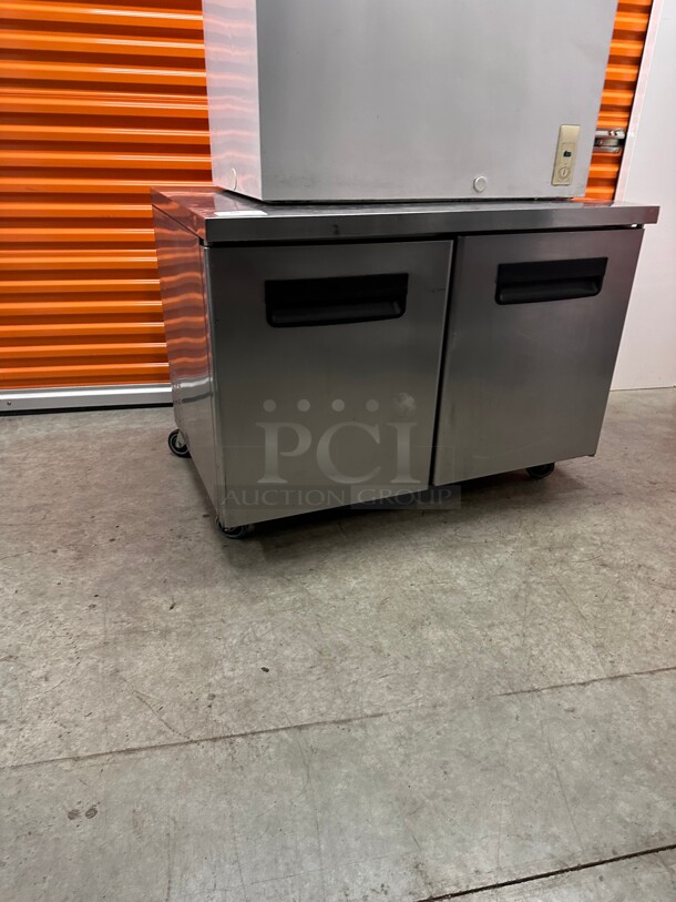 Working! Blue Air BLUR48-HC 48 inch 2 Section Undercounter Refrigerator 115 Volt NSF Tested and Working! - Image 9 of 9