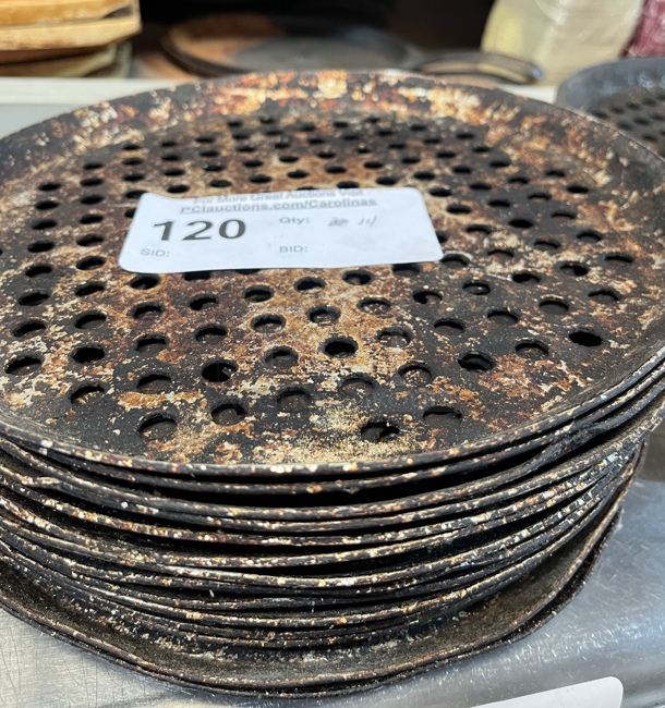 Perforated Pizza Pans, 10" - Image 1 of 1