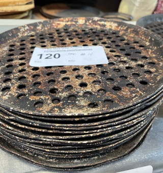 Perforated Pizza Pans, 10"