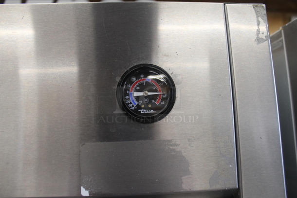 2015 True TG2R-2S ENERGY STAR Stainless Steel Commercial 2 Door Reach In Cooler w/ Poly Coated Racks on Commercial Casters. 115 Volts, 1 Phase. Tested and Working! - Image 3 of 6