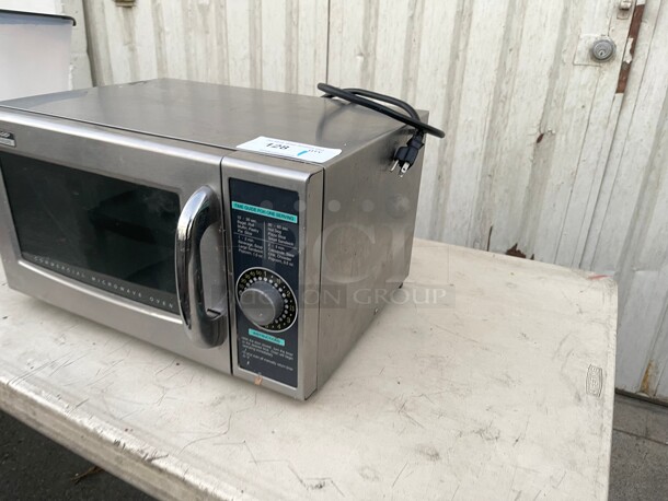 Working! Sharp R-21LCFS 1000w Commercial Heavy Duty Microwave w/ Dial Control, 120v NSF Tested and Working! - Image 3 of 10