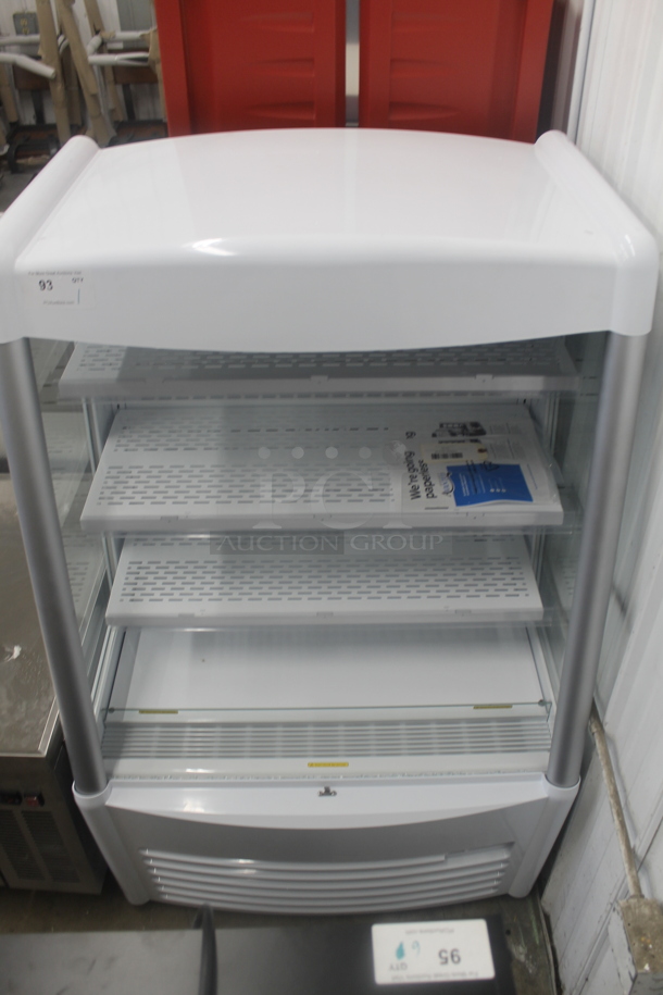 BRAND NEW SCRATCH AND DENT! Avantco 193MAC36HCW Metal Commercial White Vertical Air Curtain Merchandiser. 115 Volts, 1 Phase. Tested and Working! - Image 1 of 4