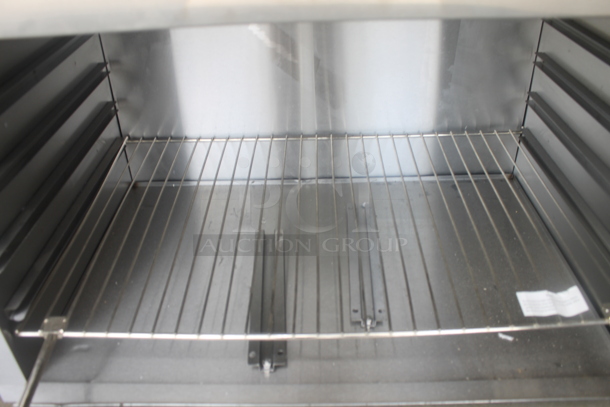 BRAND NEW SCRATCH AND DENT! Avantco 177CHSME32M Stainless Steel Commercial Electric Powered Cheese Melter. 208/240 Volts, 1 Phase. Tested and Working! - Image 5 of 6