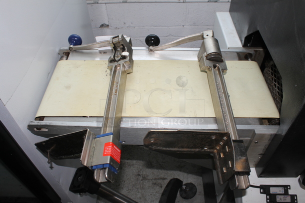 2 Edlund Metal Commercial Can Openers w/ Mounts. 2 Times Your Bid! - Image 2 of 4