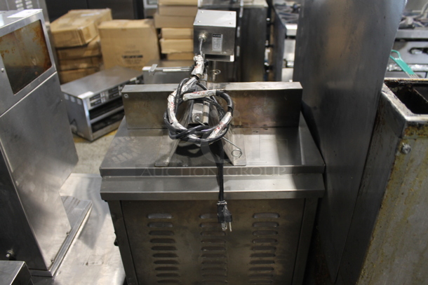 2018 Axis AX-VB4 Stainless Steel Commercial Countertop Natural Gas Powered Vertical Broiler Gyro Machine. - Image 3 of 7