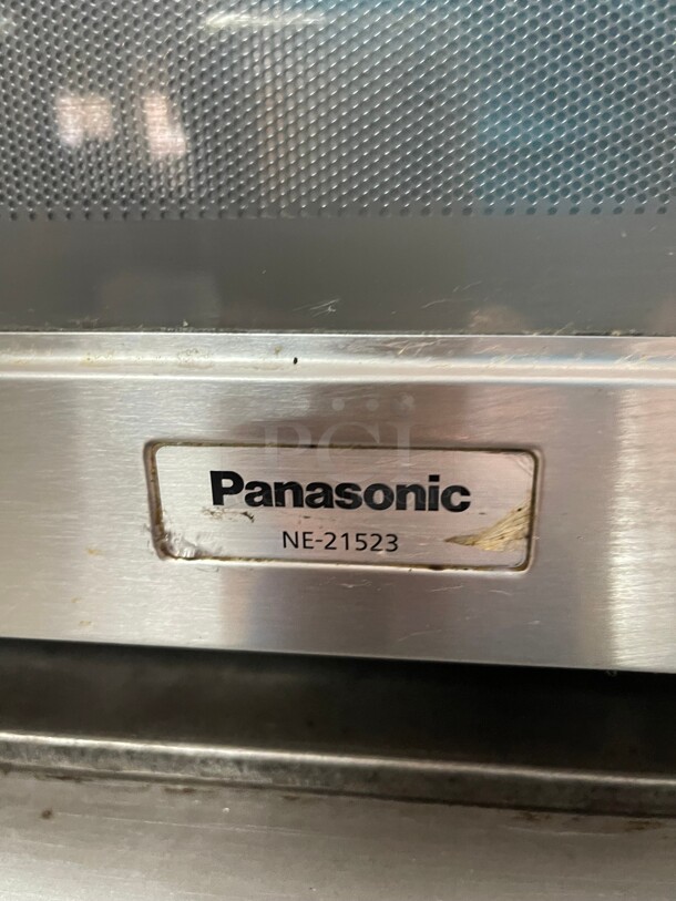 Working! Panasonic NE-21523 2100w Commercial Microwave with Touch Pad, 208v/1ph NSF Tested and Working! - Image 6 of 6