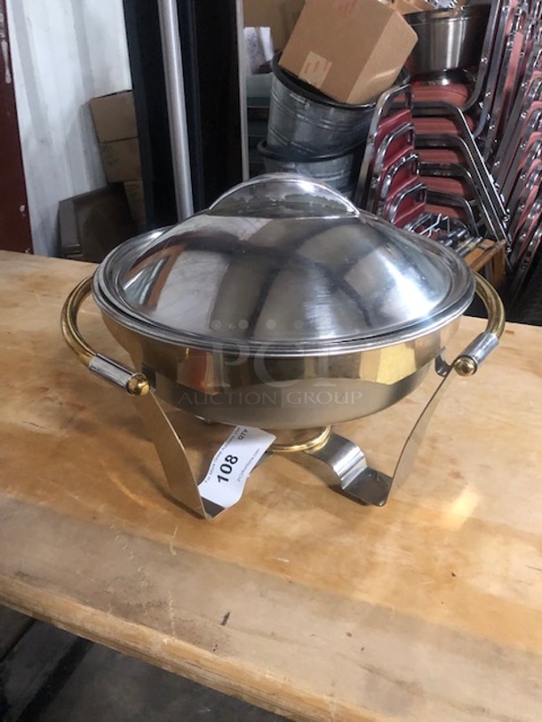 One 15 Inch Round Chafer With Gold Trim And Lid.