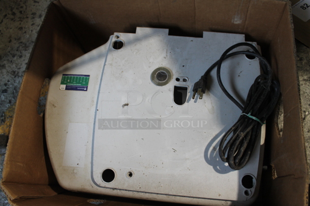 Hobart Quantum Metal Countertop Food Portioning Scale w/ Pieces. 120 Volts, 1 Phase. - Image 7 of 11