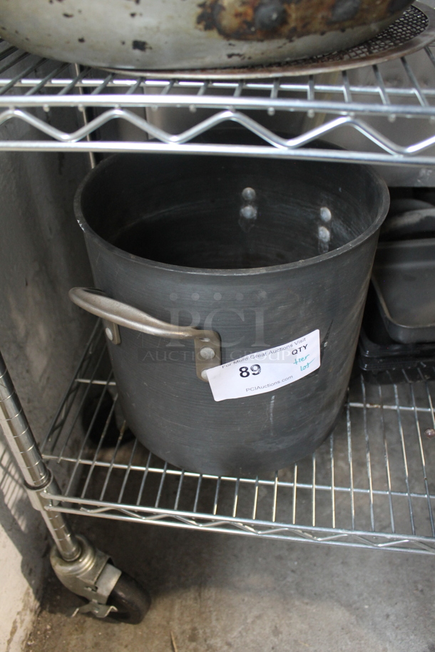 ALL ONE MONEY! Tier Lot of Various Items Including Metal Stock Pot and Light Fixture - Image 2 of 5