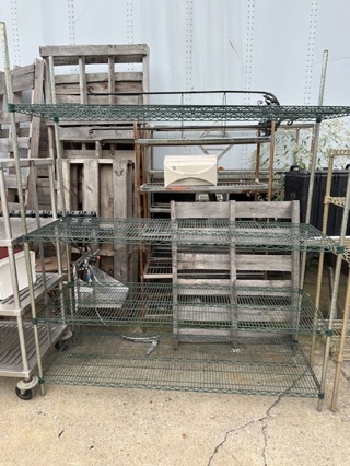 One Metro Shelf With 4 Shelves. 72X24X86.5