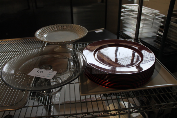 ALL ONE MONEY! Tier Lot of Various Items Including Metal Baking Pans and Cake Stands - Image 3 of 3