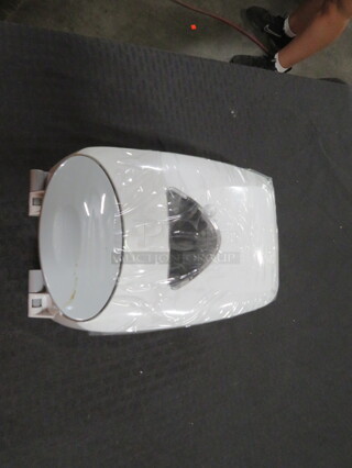 NEW Soap Dispenser. 2XBID