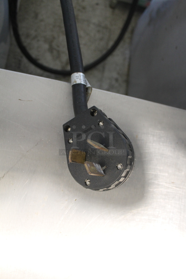 Perfect Fry Company PFC5708 Stainless Steel Commercial Countertop Electric Powered Ventless Fryer. 208 Volts, 1 Phase. - Image 10 of 12