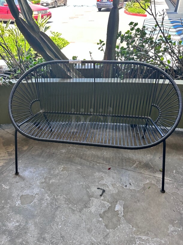 Clean! IXTAPA BLACK OUTDOOR LOVESEAT - Image 4 of 6