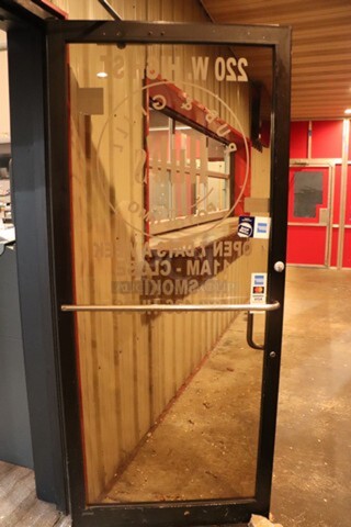 Front Exterior Glass Door 35.5"x 83"
BUYER REMOVAL ***SECOND PHASE REMOVAL*** 