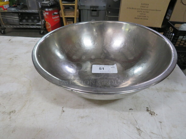 18 Inch Stainless Steel Mixing Bowl. 2XBID