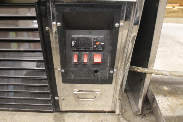 Yukon YRDC-FG-72 Commercial Stainless Steel Flat Glass Refrigerated Display Case. 115V. Tested and Does Not Power On - Image 6 of 9