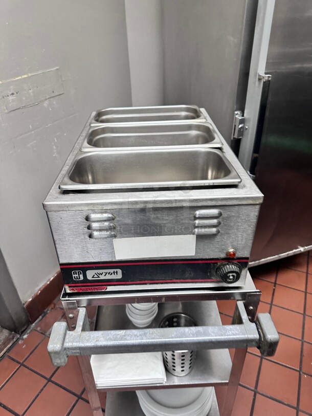 Working! APW W-3VI Countertop Food Warmer - Wet w/ (1) Full Size Pan Wells, 120v NSF Tested and Working! - Image 4 of 9