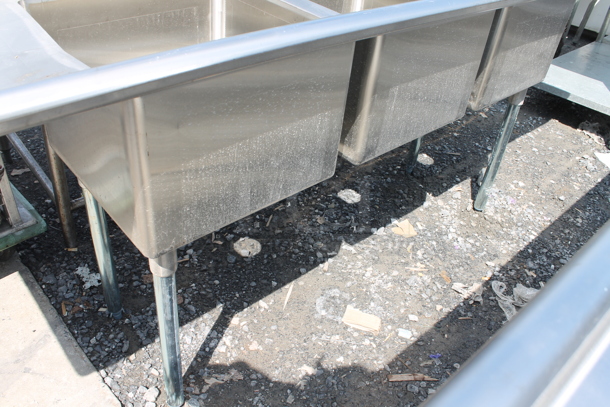 BRAND NEW SCRATCH AND DENT! Regency 60031717224 103" 16-Gauge Stainless Steel Three Compartment Commercial Sink with Galvanized Steel Legs and 2 Drainboards. Bays 17x17x12. Drain Boards 22x19x1 - Image 8 of 8