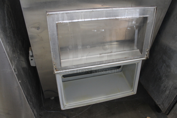 Silver King SK2SB Stainless Steel Commercial Countertop Lettuce Crisper. 115 Volts, 1 Phase. Tested and Powers On But Does Not Get Cold - Image 7 of 12