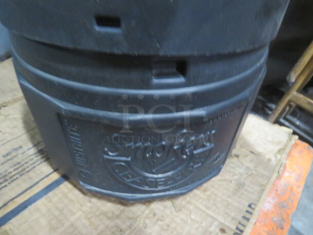 One Smokers Cease Fire Cigarette Receptacle. - Image 3 of 3