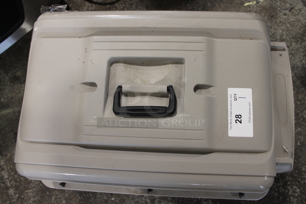 Gray and Black Poly Small Animal Carrier Cage. - Image 4 of 7