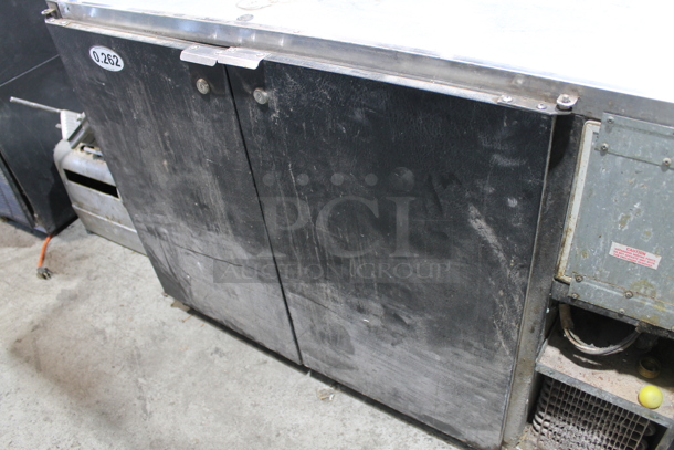 Beverage Air BB48 Metal Commercial 2 Door Back Bar Cooler. 115 Volts, 1 Phase. Tested and Powers On But Does Not Get Cold - Image 4 of 7