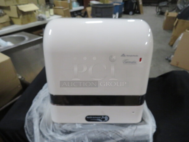 One NEW Cormatic Automatic Touchless Paper Towel Dispenser. #ADS2001C.