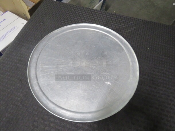 14 Inch Pizza Pan. 11XBID - Image 1 of 1