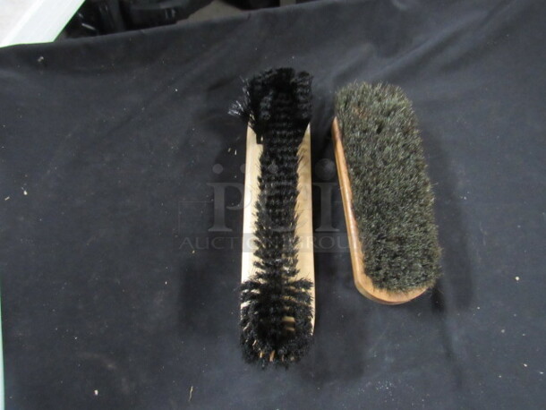 Assorted Pool Table Brush. 2XBID