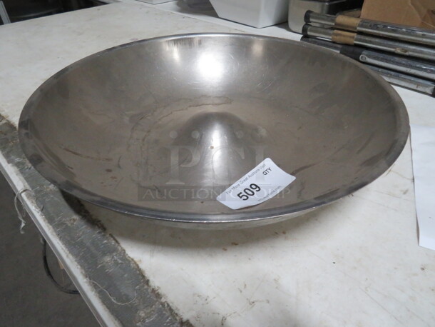 One 19 Inch Buffalo Chopper Bowl.