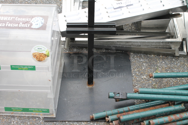 Black Metal Stand. - Image 2 of 2