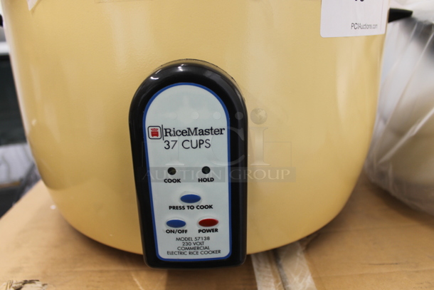 BRAND NEW SCRATCH AND DENT! 2023 RiceMaster Town 57138 Stainless Steel Commercial Countertop Rice Cooker. 230 Volts, 1 Phase.  - Image 3 of 7