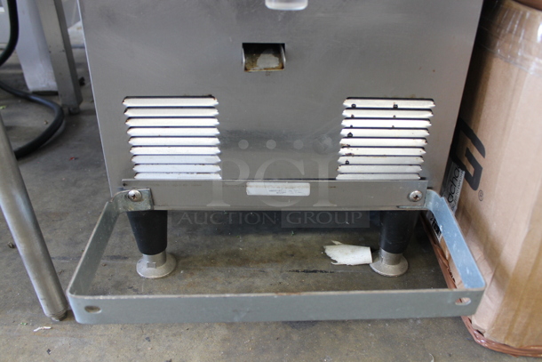 SaniServ A4071M Stainless Steel Commercial Countertop Single Flavor Soft Serve Ice Cream Machine. 115 Volts, 1 Phase. - Image 4 of 7
