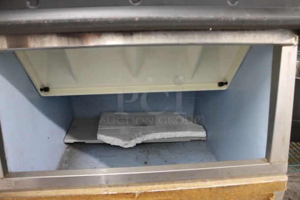 Hoshizaki KML-351MAH Stainless Steel Commercial Ice Machine Head on Commercial Ice Bin. 115 Volts, 1 Phase. - Image 6 of 10