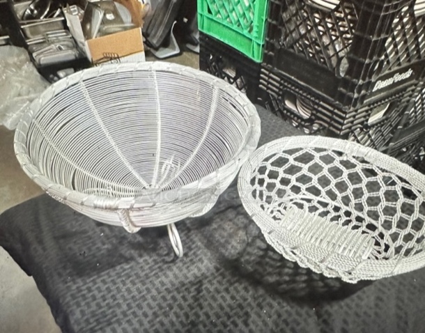 Assorted Serving/Display Bowl. 2XBID. - Image 1 of 3