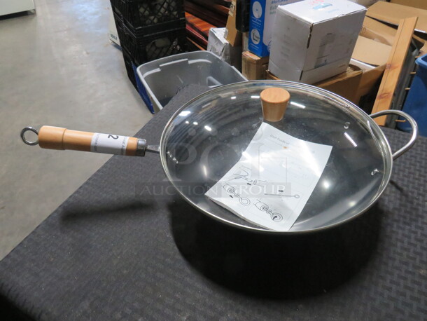 One NEW 13 Inch Chinese Wok With Wooden Handle And Lid. - Image 1 of 1