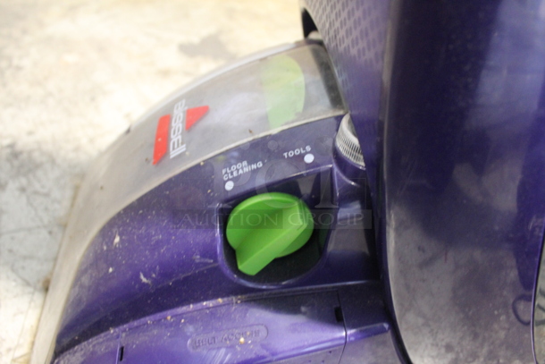 BRAND NEW SCRATCH AND DENT! Bissell 1799 ProHeatPet Vacuum Cleaner. 120 Volts, 1 Phase. Tested and Working! - Image 7 of 9