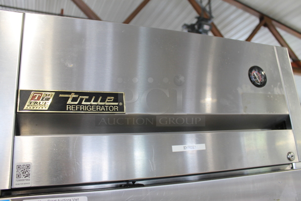 2015 True TG1R-1S ENERGY STAR Stainless Steel Commercial Single Door Reach In Cooler w/ Poly Coated Racks on Commercial Casters. Tested and Working! - Image 3 of 6