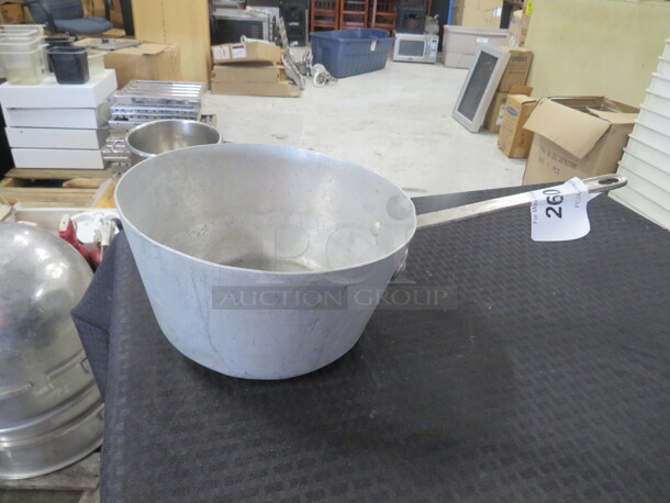 One Aluminum 7 Quart Vollrath Sauce Pan. - Image 1 of 1