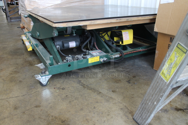 Southworth Products LSD4-36 Metal Commercial Scissor Lift Table.  - Image 3 of 3
