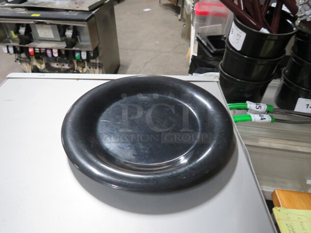 Carlisle 9 Inch melamine Plate. #N43012. 10XBID - Image 1 of 1