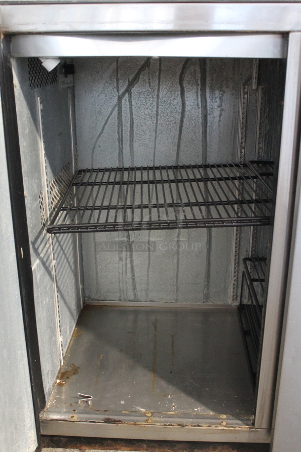 2011 True TBB-24GAL-48-8 Stainless Steel Commercial 2 Door Back Bar Cooler. 115 Volts, 1 Phase. Tested and Powers On But Does Not Get Cold - Image 3 of 6