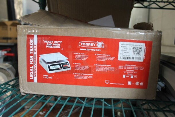 BRAND NEW SCRATCH AND DENT! Torrey L-EQ 10/20 Stainless Steel Commercial Countertop Food Portioning Scale. Tested and Working! - Image 7 of 10